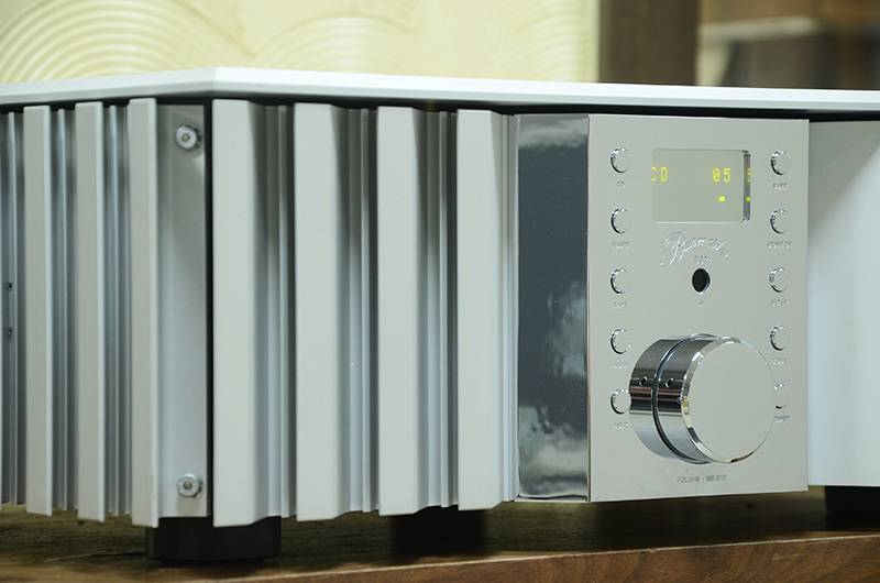 德国 柏林之声 Burmester 032 合并功放