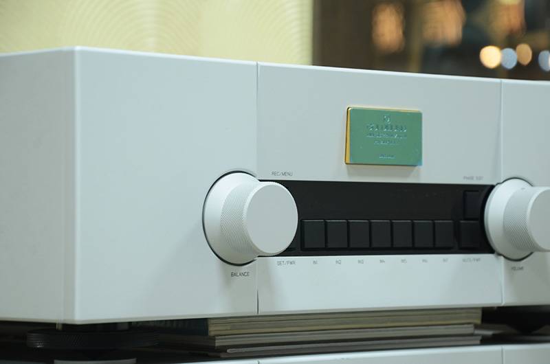 瑞士 高文 Goldmund 22H NG旗舰分体电源前级功放