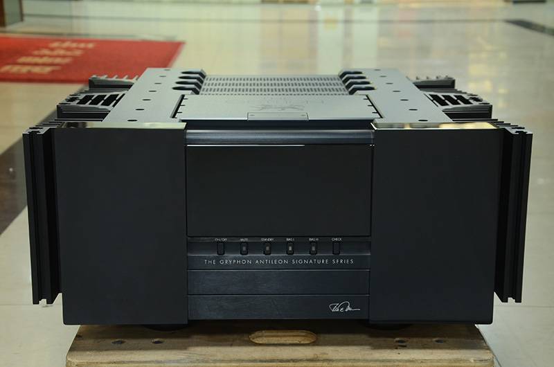 丹麥 貴豐 Gryphon Antileon Signature 安鐵龍簽名版後級功放