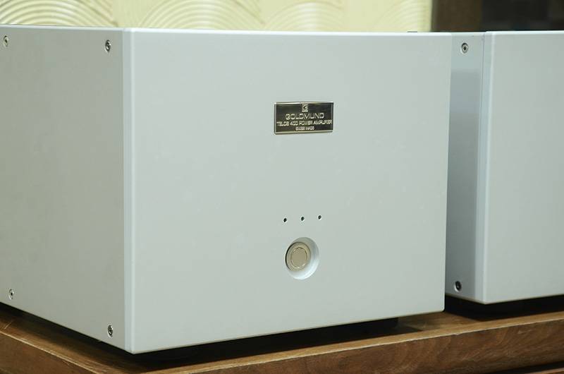 瑞士 高文 Goldmund Telos 400 单声道后级功放