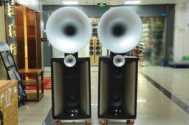 德國 Avantgarde喇叭花 Mezzo XD 次旗艦半主動號角音箱