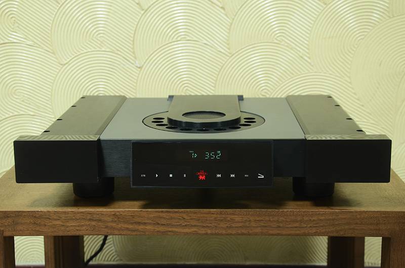 丹麥 貴豐 Gryphon Mikado SIGNATURE 第二代天皇簽名版 旗艦CD機