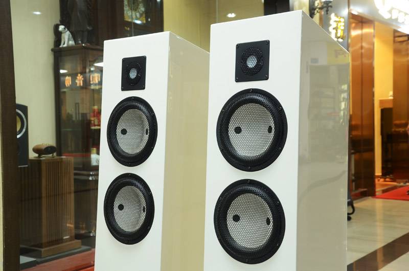 瑞典 馬田 Marten Miles5 麥斯5 第五代 落地音箱