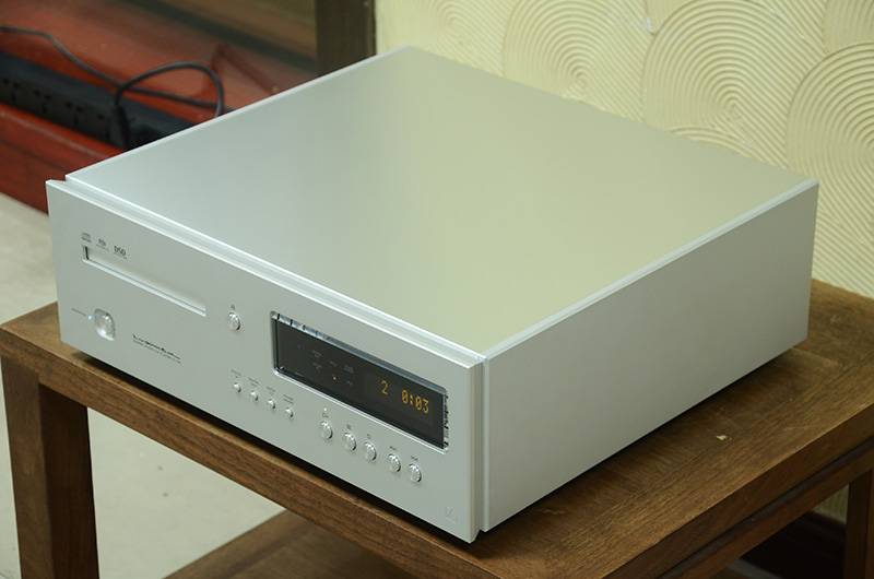 日本 力仕 Luxman D-10X CD/SACD唱機