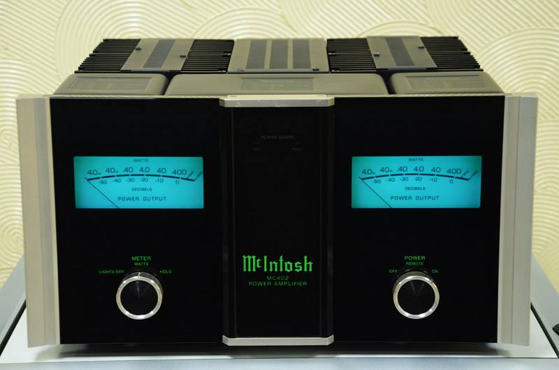 美國 麥景圖 McIntosh MC402 立體聲後級