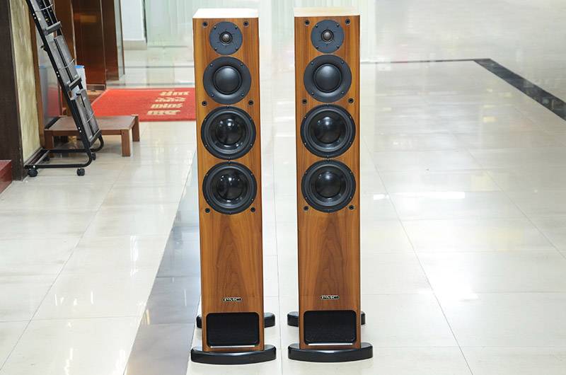 英國 PMC PB1 落地音箱