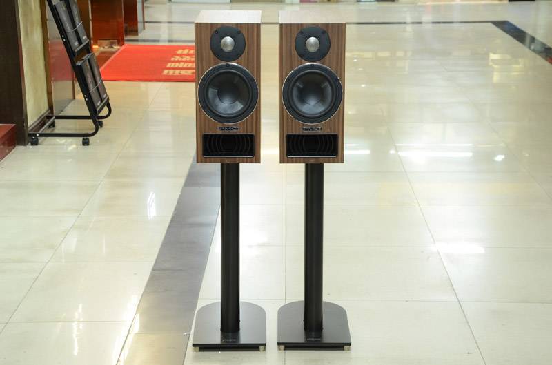 英國 PMC Twenty5 22i 書架音箱