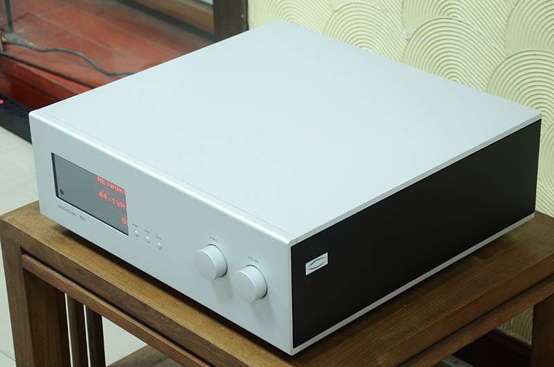 瑞士 登峯 Soulution 760 數播、解碼、前級一體機