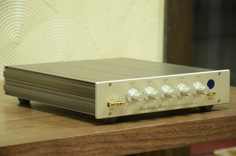 瑞士 FM 113 參量均衡器