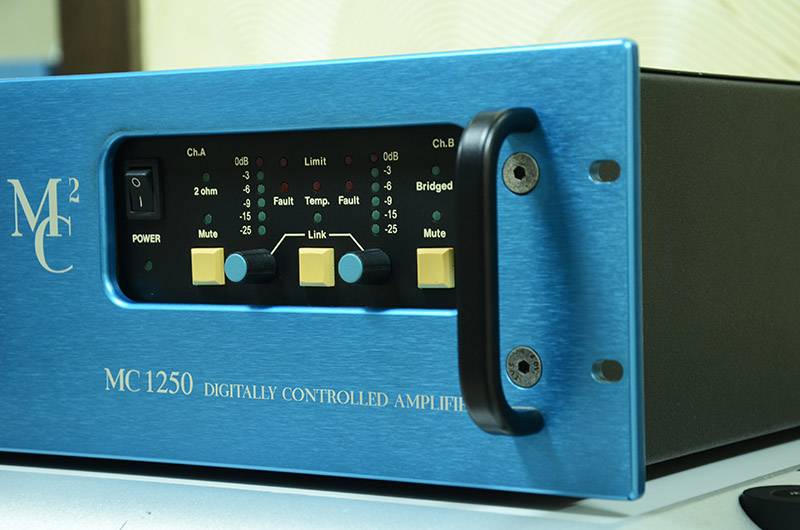 英國 MC2 MC1250 數字控制功放