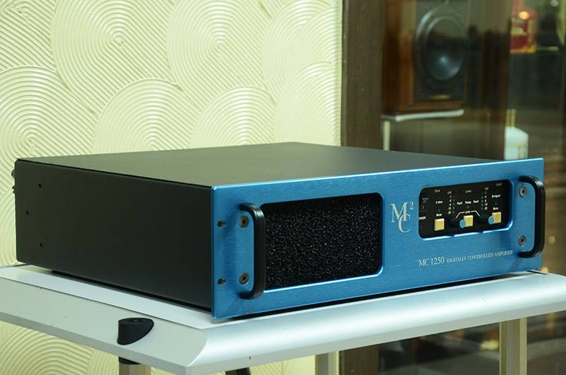 英國 MC2 MC1250 數字控制功放