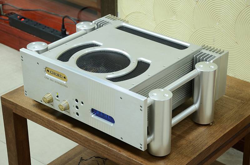 英國 和弦 CHORD CPM 3300合併功放