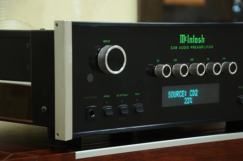 美國 麥景圖 McIntosh C48 前級功放
