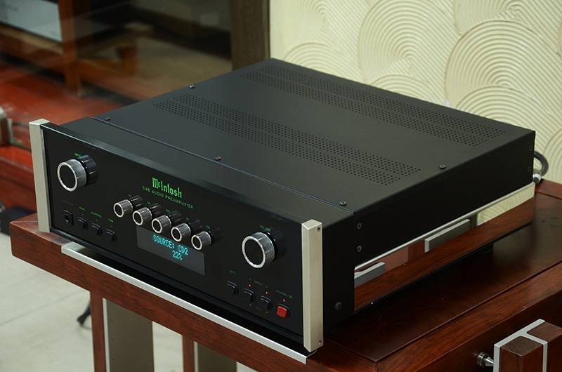 美國 麥景圖 McIntosh C48 前級功放