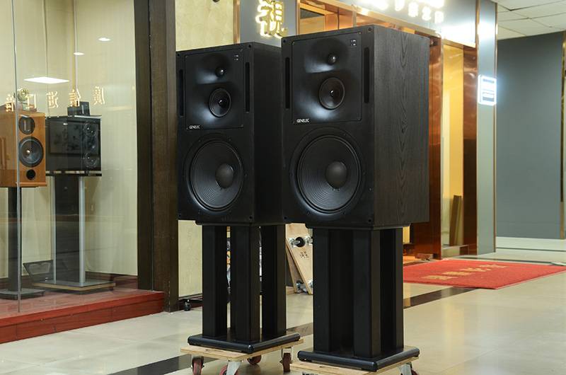 芬蘭 真力 Genelec 1037B 三分頻主動專業監聽音箱