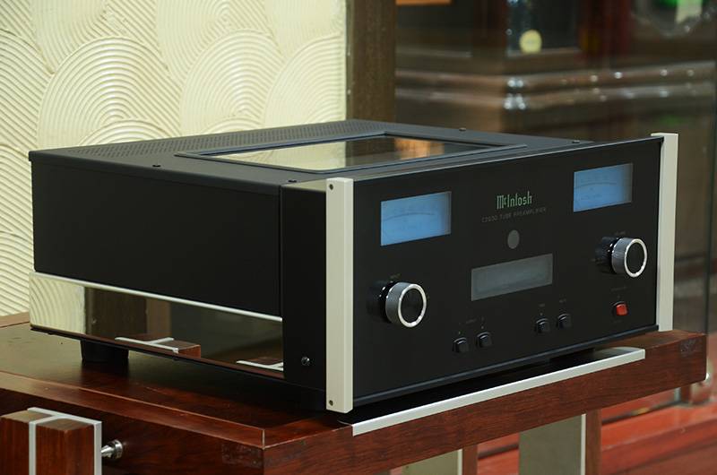 美國 麥景圖 McIntosh C2600 前级功放