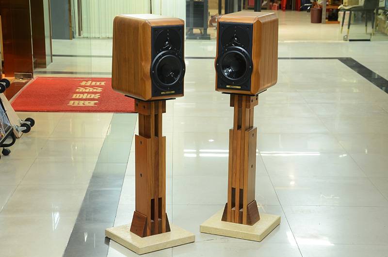 義大利 世霸 Sonus Faber Electa Amator 大情人一代 書架音箱