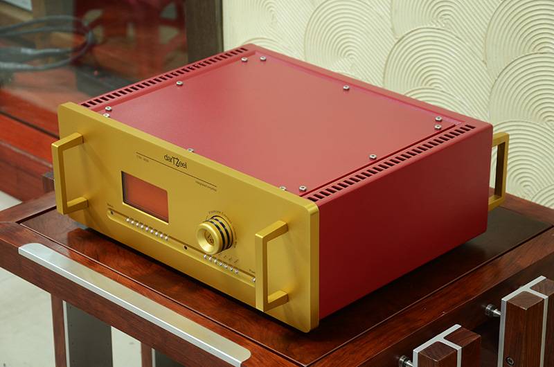 瑞士 達宵 darTZeel CHT-8550 合併功放